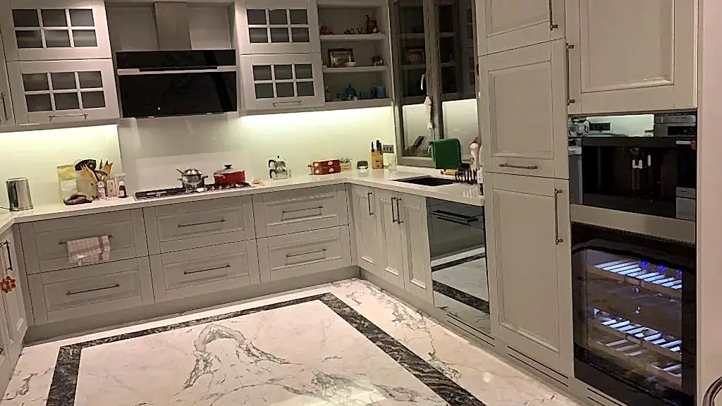 Akrilik Kapaklar Sararır Mı?